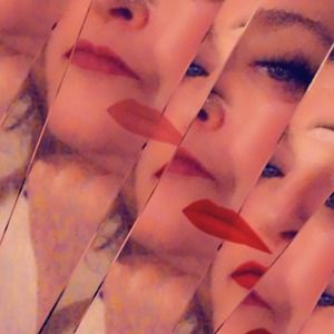 Meet your Posher, Vikki